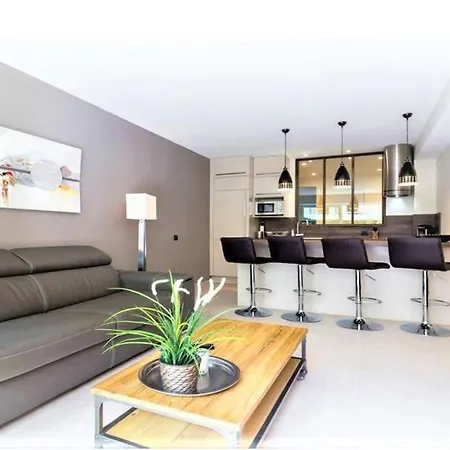 O Paladium Two Bedroom Appartement Cannes